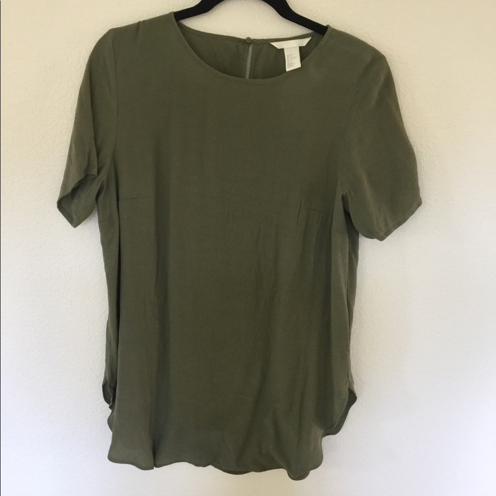 NWT H&M blouse. Size 8. Color olive green.